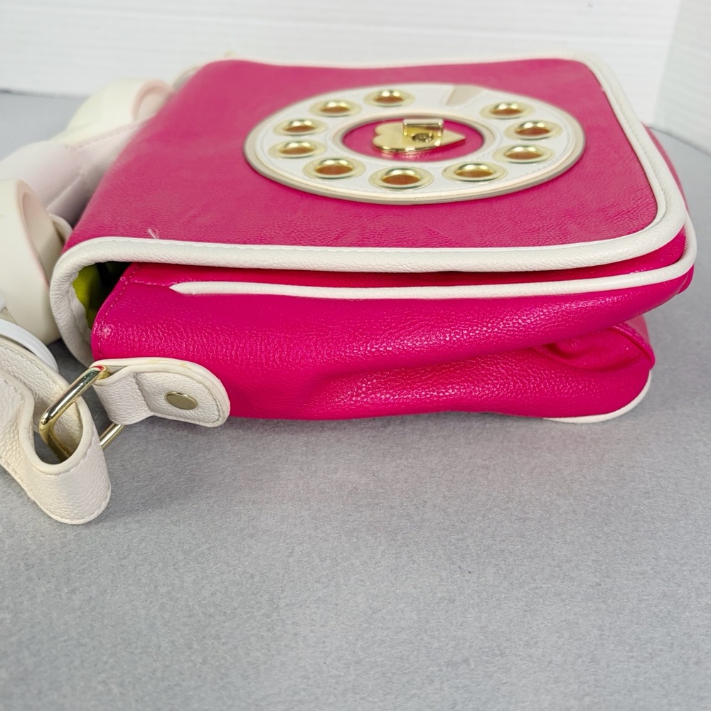 Betsey Johnson Kitsch Pink White Phone Crossbody Purse Bag Hotline Retro Y2K - Picture 11 of 13